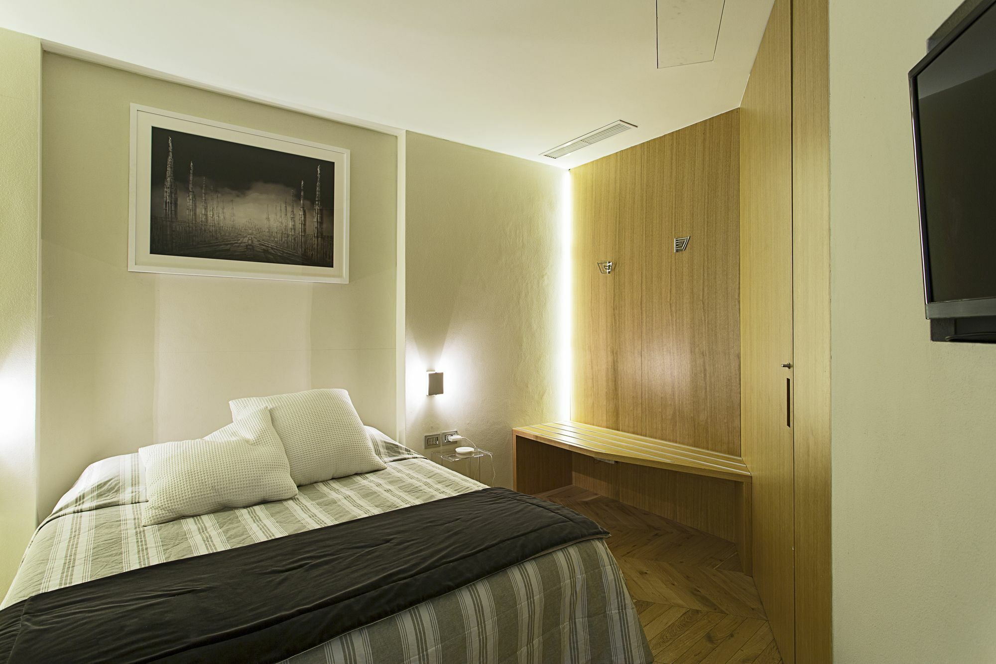 Maison Laghetto - Apartment Suite Милано Екстериор снимка
