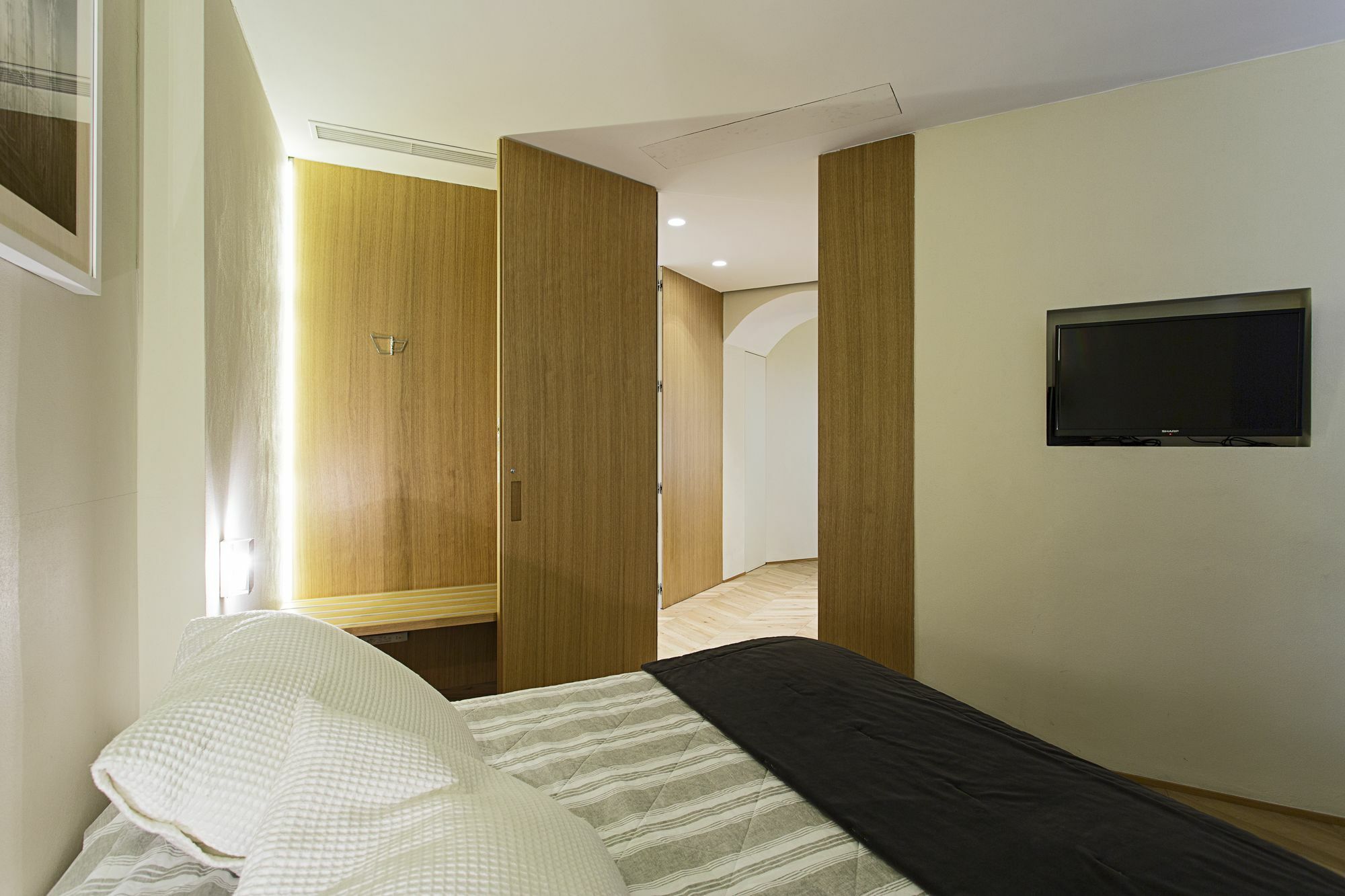 Maison Laghetto - Apartment Suite Милано Екстериор снимка
