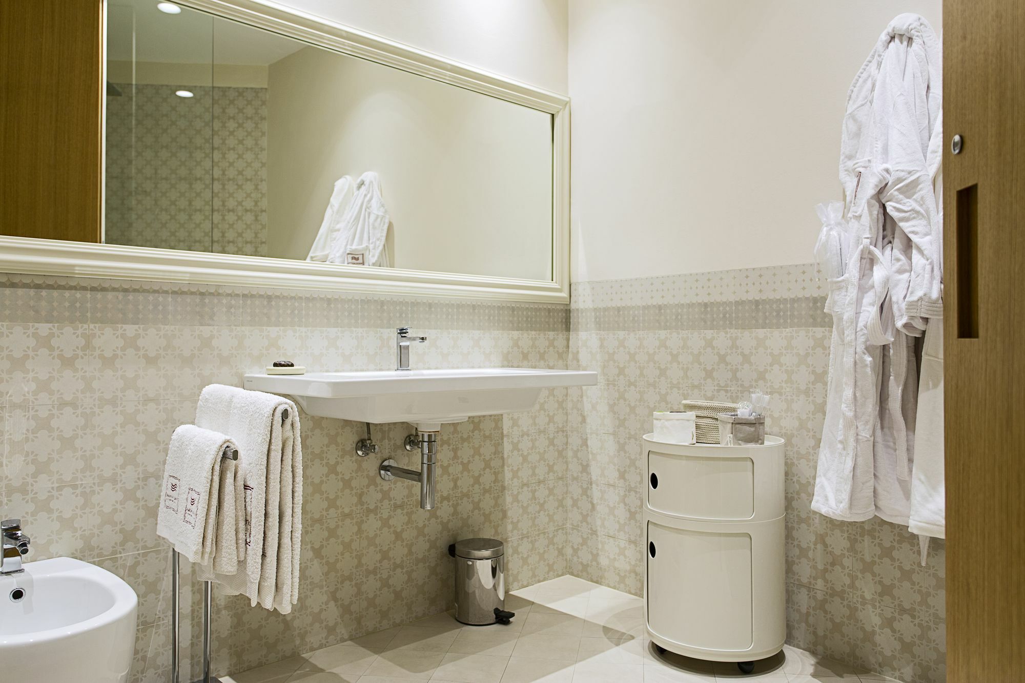 Maison Laghetto - Apartment Suite Милано Екстериор снимка